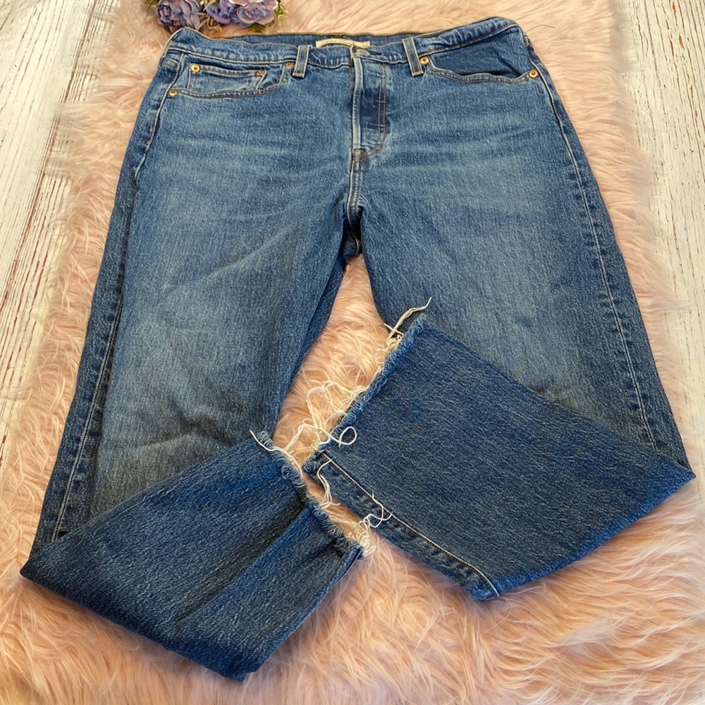Levi’s Premium Denim Wedgie Straight Jeans sz 32